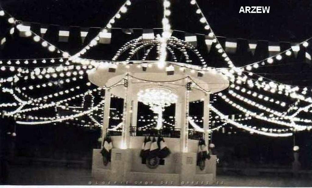 Arzew- Kiosque 02.jpg